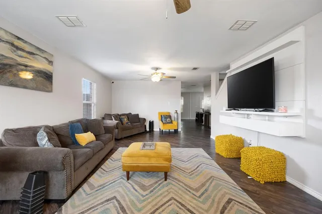 $425,000 | 3604 Trickling Creek Lane, McKinney, TX 75071