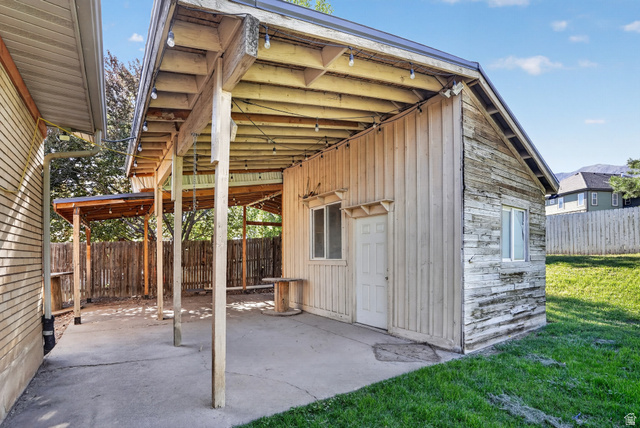 684 East Bridger Lane Elk Ridge, UT 84651 - Photo 16 of 48