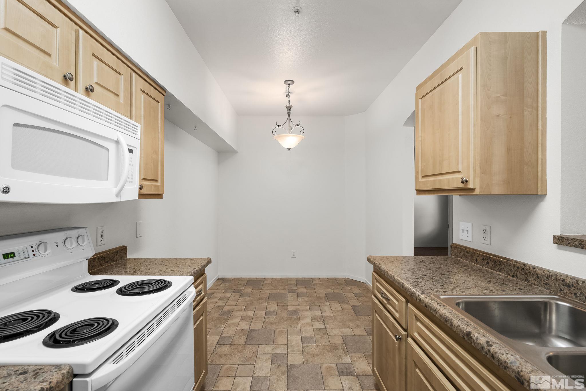 6850 Sharlands Avenue, Unit AD1185 Reno, NV 89523 - Photo 6 of 28 Photo 6
