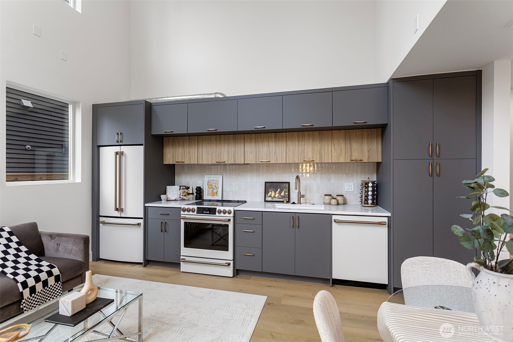 6318 41st Avenue Southwest, Unit F Seattle, WA 98136 - Photo 13 of 28 Gallery Image 13