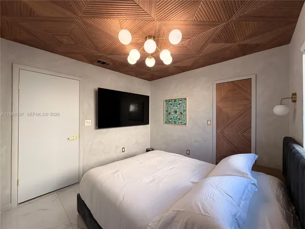 $5,900 | 14617 Southwest 167th Terrace, Miami, FL 33177