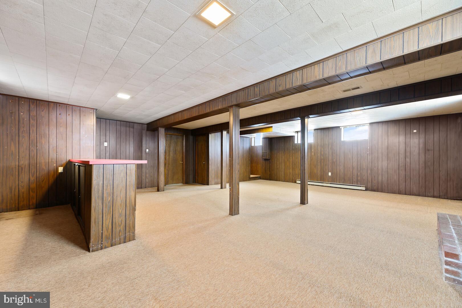 39088 Rodeffer Road Lovettsville, VA 20180 - Photo 21 of 31 bar area in Basement