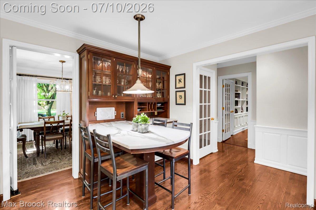1647 Yorkshire Road Birmingham, MI 48009 - Photo 8 of 33 20-1647 Yorkshire Rd_19.jpg