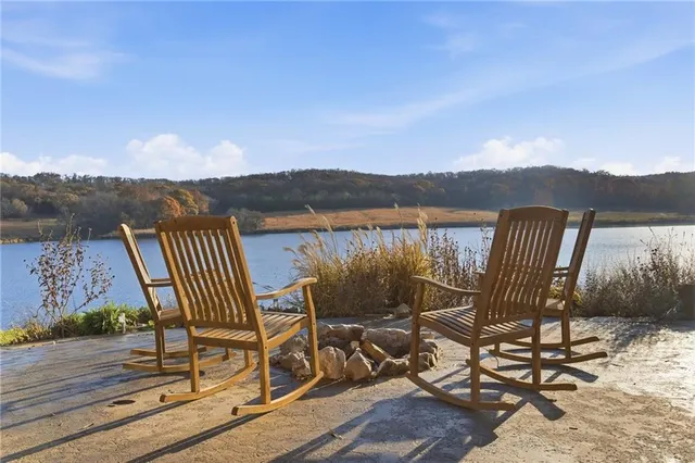 $4,990,000 | 770 East 1300th Road, Lawrence, KS 66046