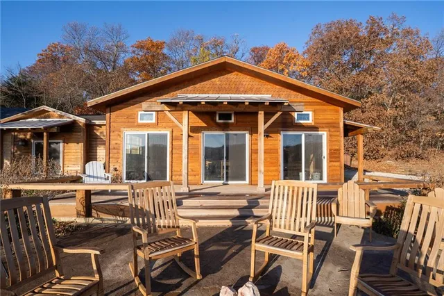 $4,990,000 | 770 East 1300th Road, Lawrence, KS 66046