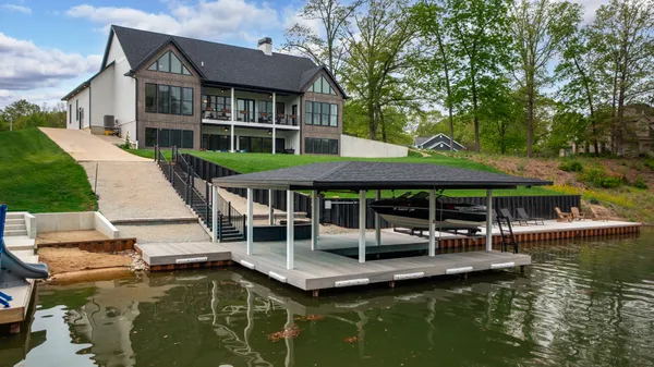 $1,675,309 | 10028 Pineridge Road, Effingham, IL 62401