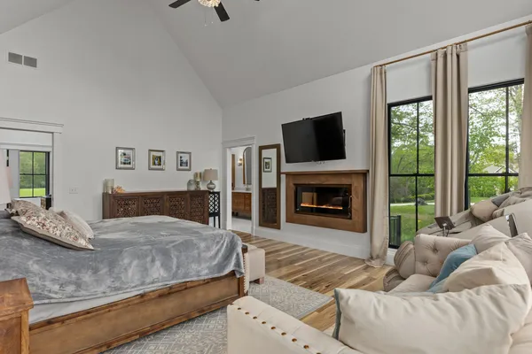 $1,625,000 | 10028 Pineridge Road, Effingham, IL 62401