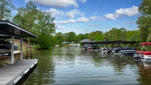 $1,625,000 | 10028 Pineridge Road, Effingham, IL 62401