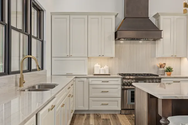 $1,625,000 | 10028 Pineridge Road, Effingham, IL 62401