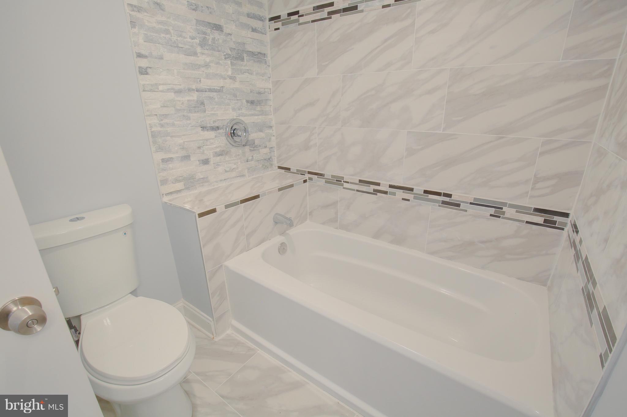 198 Cresswell Road Baltimore, MD 21225 - Photo 22 of 30 Bath