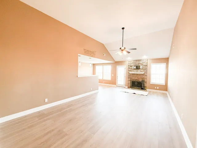 $1,675 | 2221 Trophy Trace, Clarksville, TN 37040