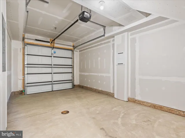 $3,350 | 14439 Albemarle Point Place, Chantilly, VA 20151