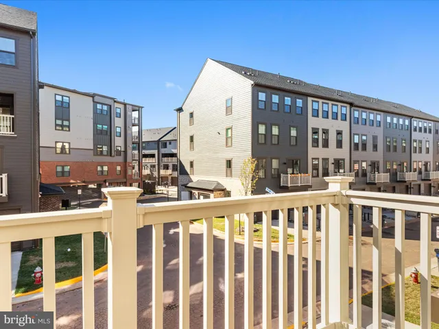 $3,350 | 14439 Albemarle Point Place, Chantilly, VA 20151