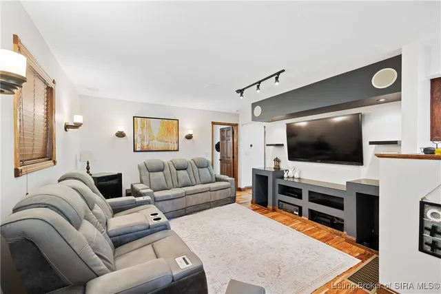 $950,000 | 691 Locust Road, Carrollton, KY 40045