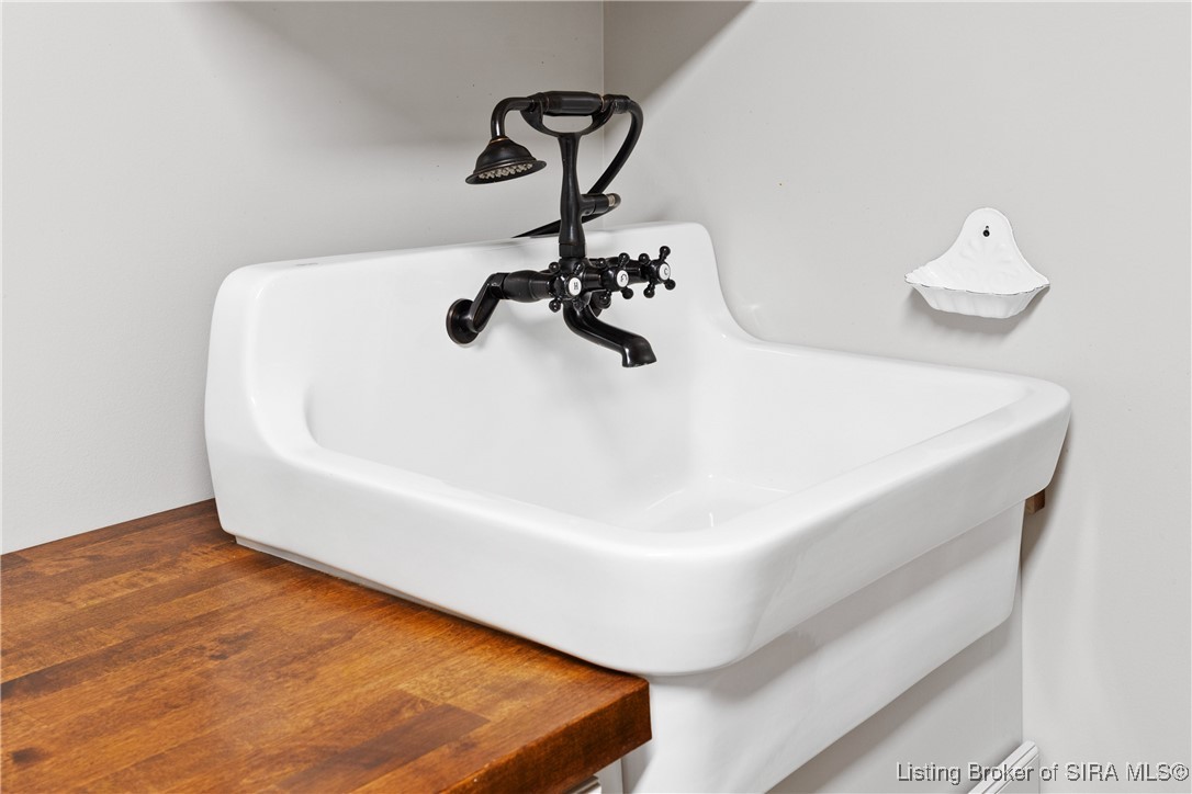 691 Locust Road Carrollton, KY 40045 - Photo 32 of 82 adorable sink in mudroom