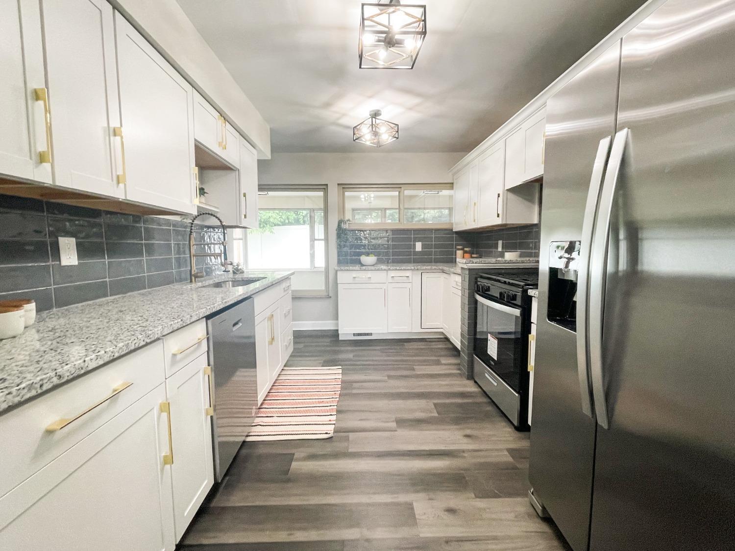 5668 Vogel Road Cincinnati, OH 45239 - Photo 14 of 44