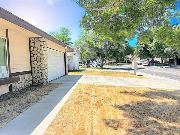 $3,125 | 2826 San Ramon Drive, Lancaster, CA 93535