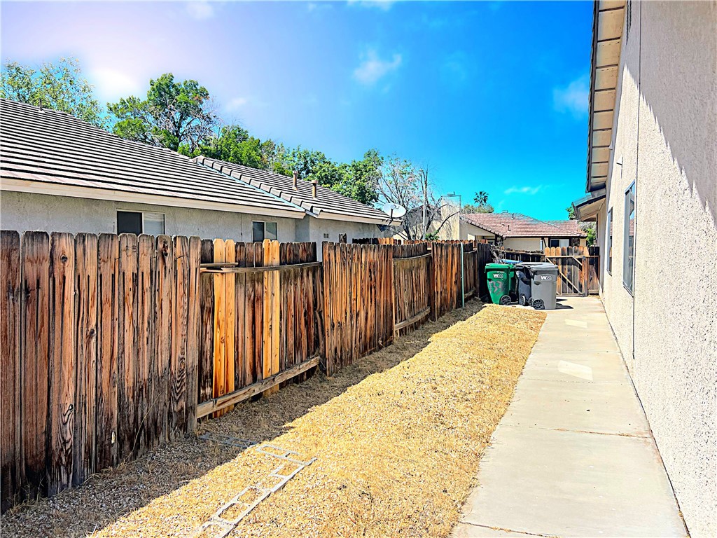 2826 San Ramon Drive Lancaster, CA 93535 - Photo 37 of 48