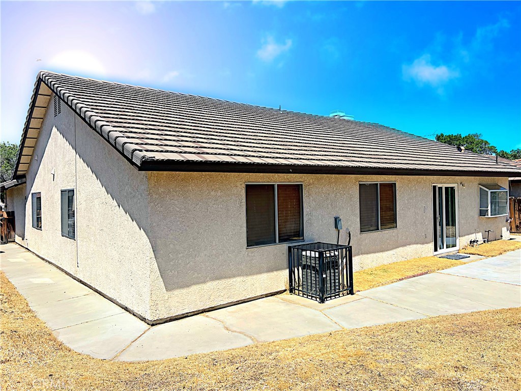 2826 San Ramon Drive Lancaster, CA 93535 - Photo 41 of 48