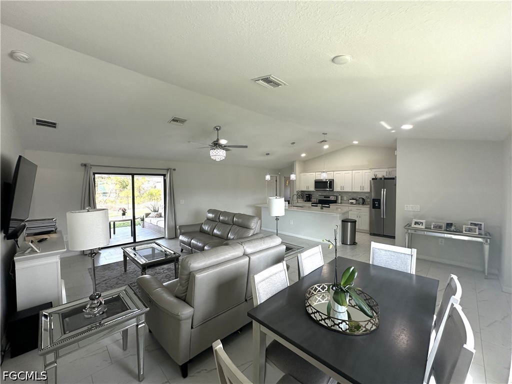 3710 38th Street Southwest Lehigh Acres, FL 33976 - Photo 8 of 36