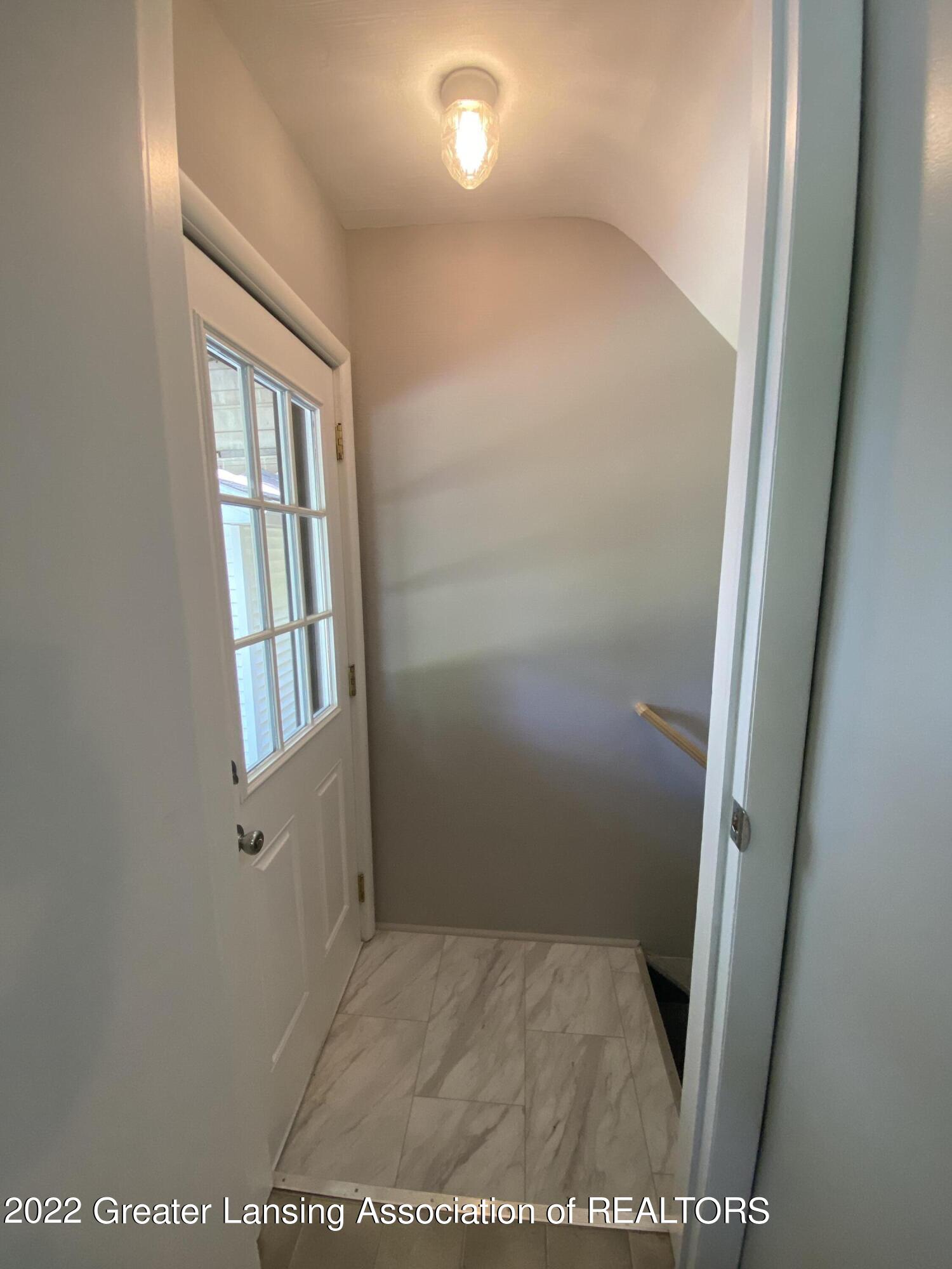 1905 West Jolly Road Lansing, MI 48910 - Photo 26 of 37 20220627_205843790_iOS