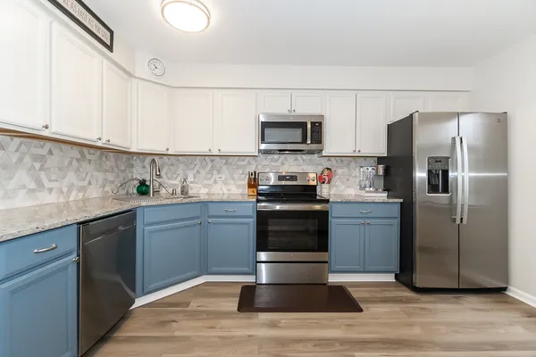 $299,000 | 227 Elgin Avenue, Unit 3A, Forest Park, IL 60130