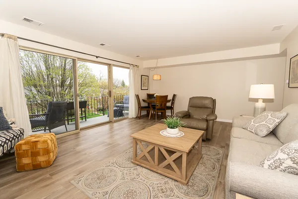 $299,000 | 227 Elgin Avenue, Unit 3A, Forest Park, IL 60130