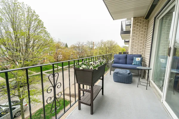 $299,000 | 227 Elgin Avenue, Unit 3A, Forest Park, IL 60130