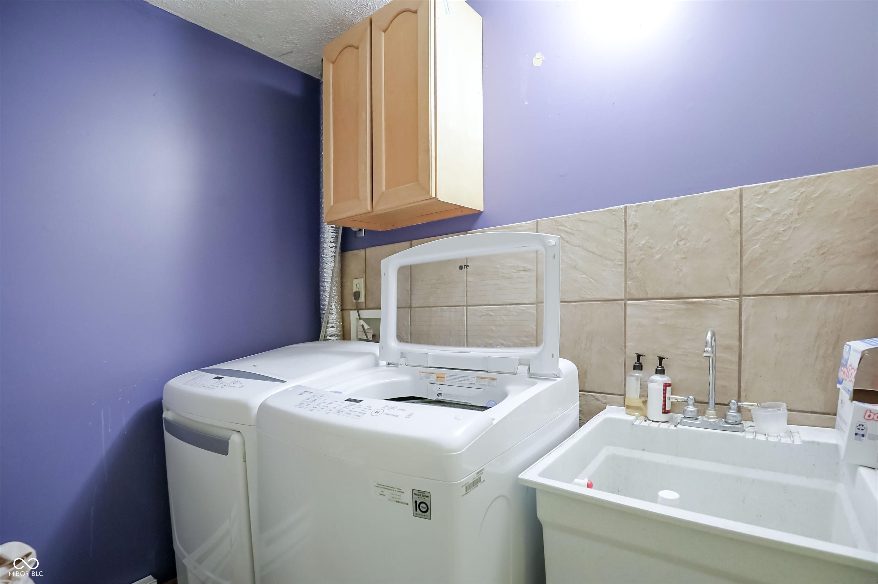 8916 South Franklin Road Indianapolis, IN 46259 - Photo 37 of 53
