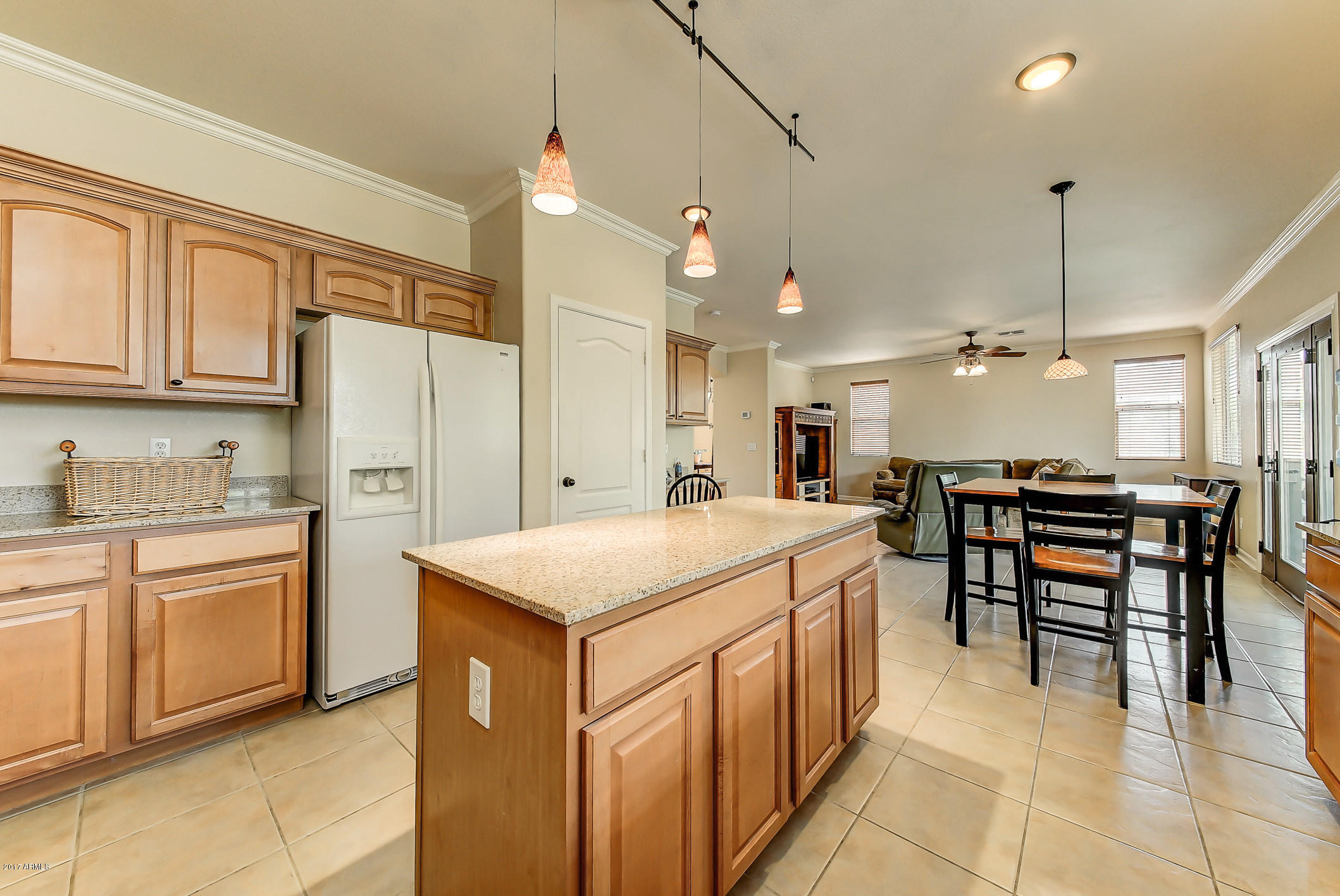 4290 South Splendor Place Gilbert, AZ 85297 - Photo 14 of 40 114-Kitchen_4