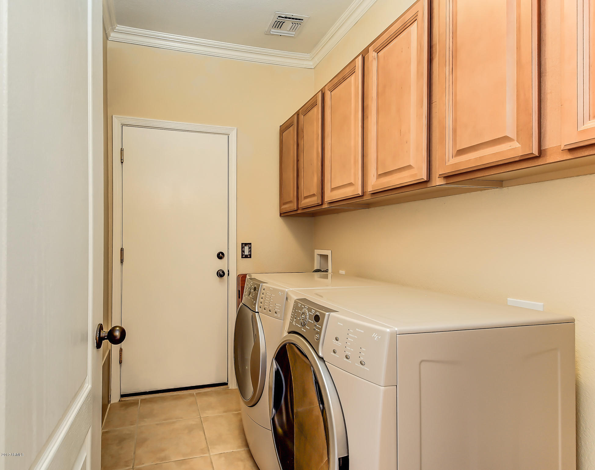 4290 South Splendor Place Gilbert, AZ 85297 - Photo 16 of 40 116-Laundry