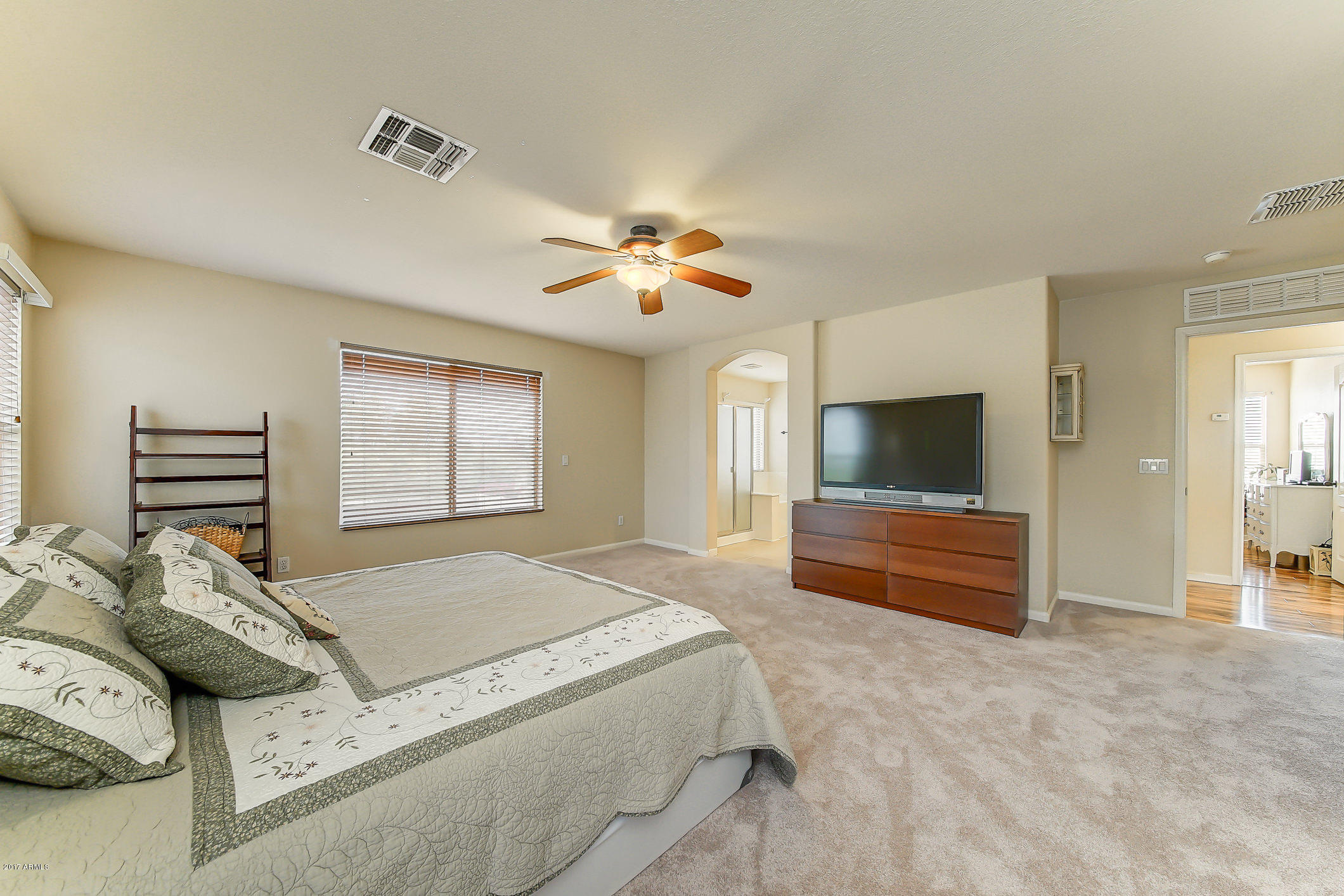 4290 South Splendor Place Gilbert, AZ 85297 - Photo 24 of 40 124-MasterBedroom_2