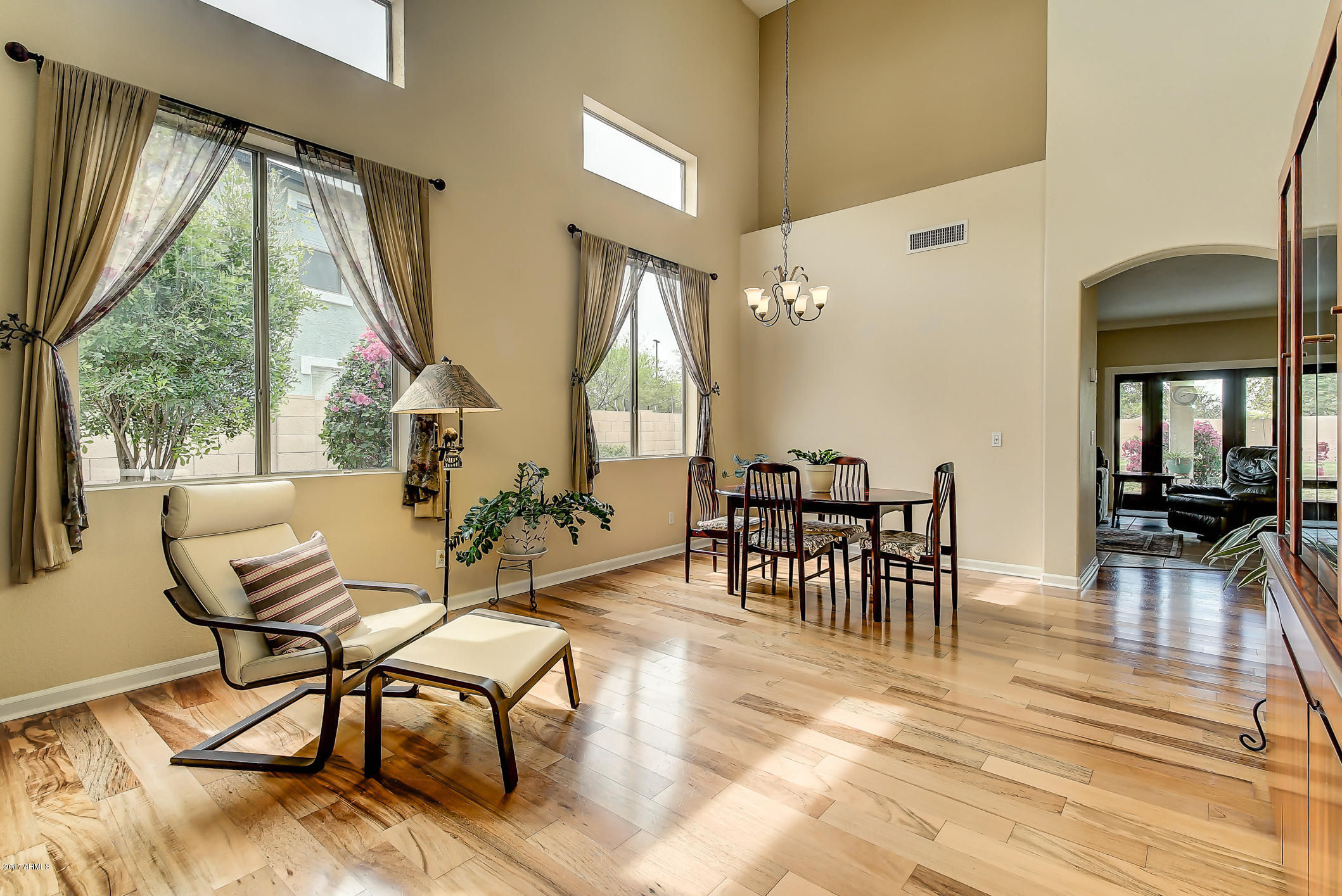 4290 South Splendor Place Gilbert, AZ 85297 - Photo 4 of 40 104-EntryView