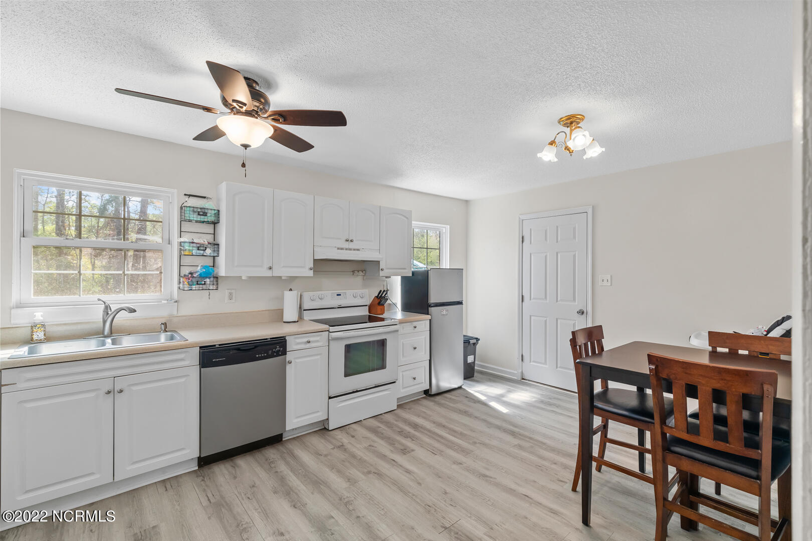 238 Sand Ridge Road Hubert, NC 28539 - Photo 11 of 28 11