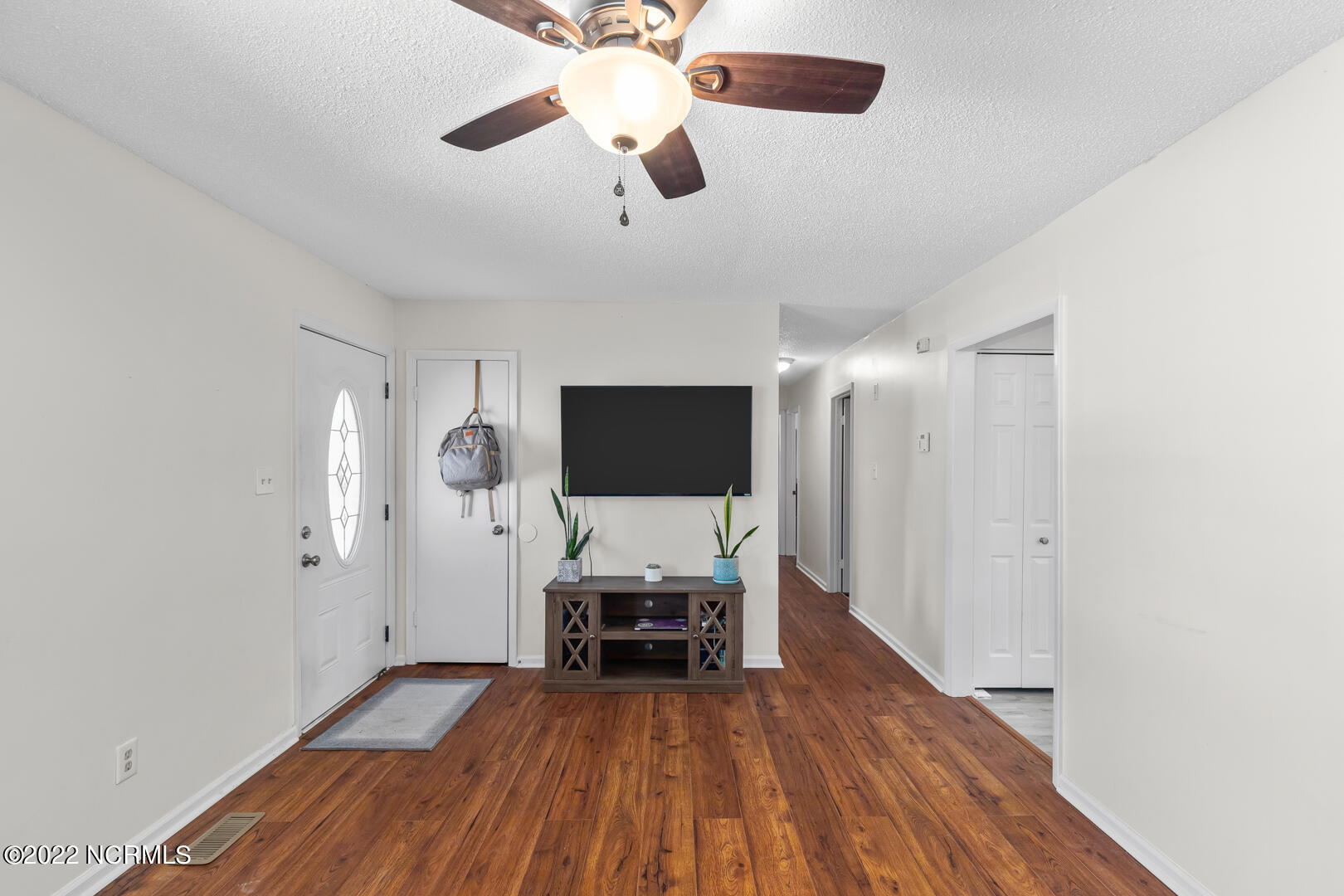 238 Sand Ridge Road Hubert, NC 28539 - Photo 5 of 28 5