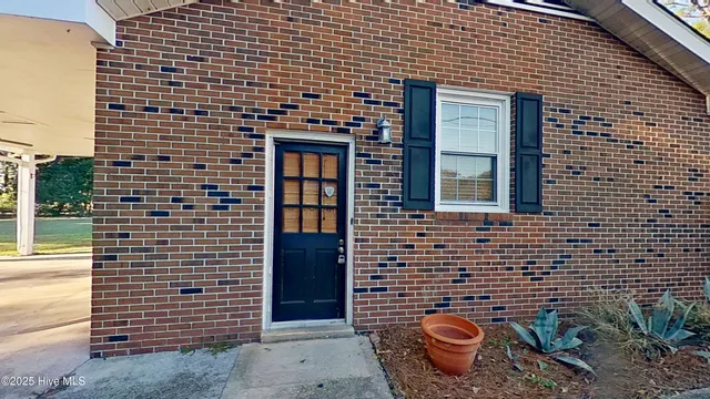 $2,500 | 502 Brookforest Road, Wilmington, NC 28409