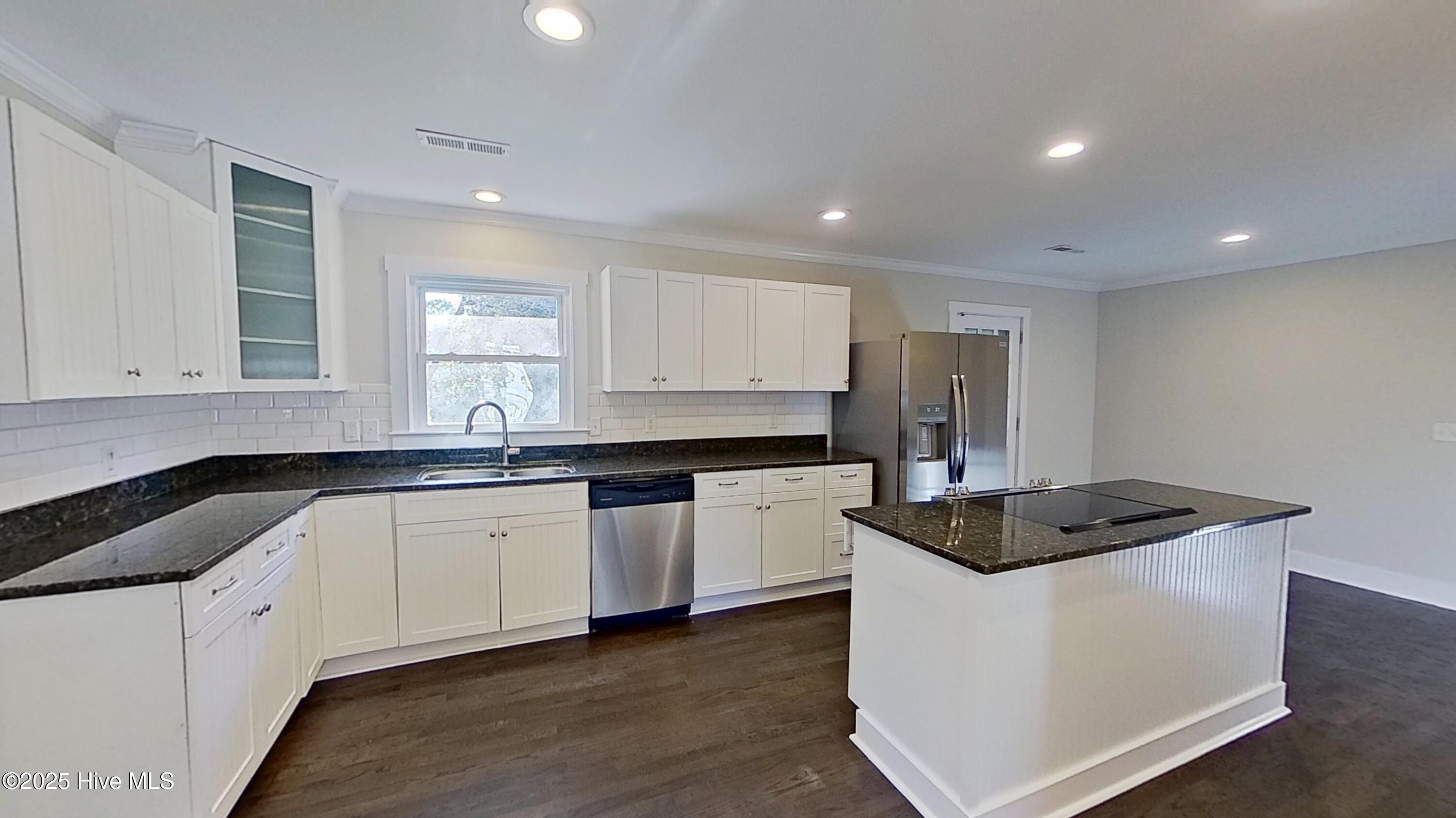 502 Brookforest Road Wilmington, NC 28409 - Photo 7 of 36 07- 502 Brookforest Rd