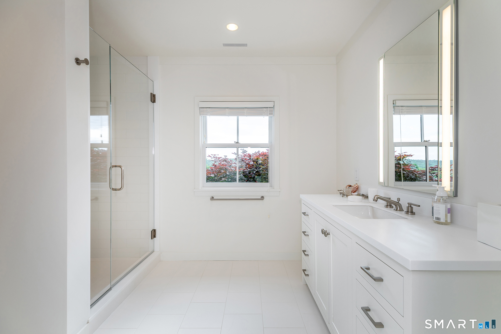 289 Northrup Street Bridgewater, CT 06752 - Photo 30 of 40 Ensuite Bath