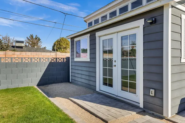 $4,950 | 3046 East Glenrosa Avenue, Phoenix, AZ 85016