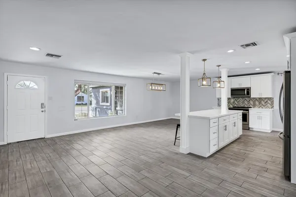 $4,950 | 3046 East Glenrosa Avenue, Phoenix, AZ 85016