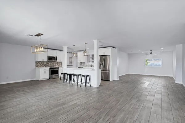 $4,950 | 3046 East Glenrosa Avenue, Phoenix, AZ 85016