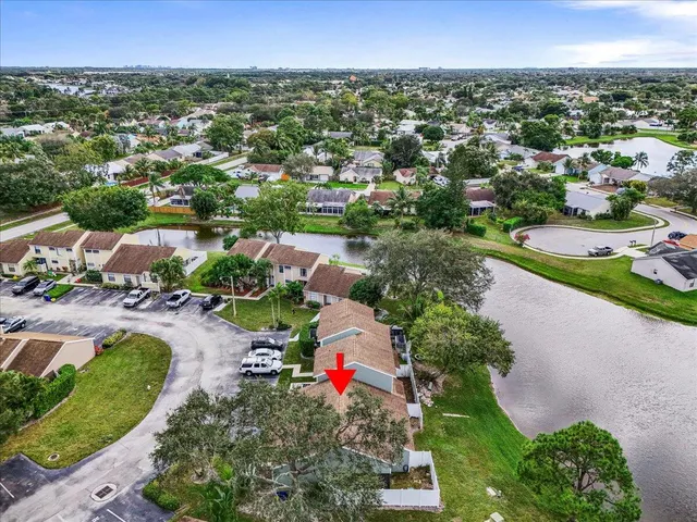$390,000 | 404 Lakewood Court, Unit 3A, Jupiter, FL 33458