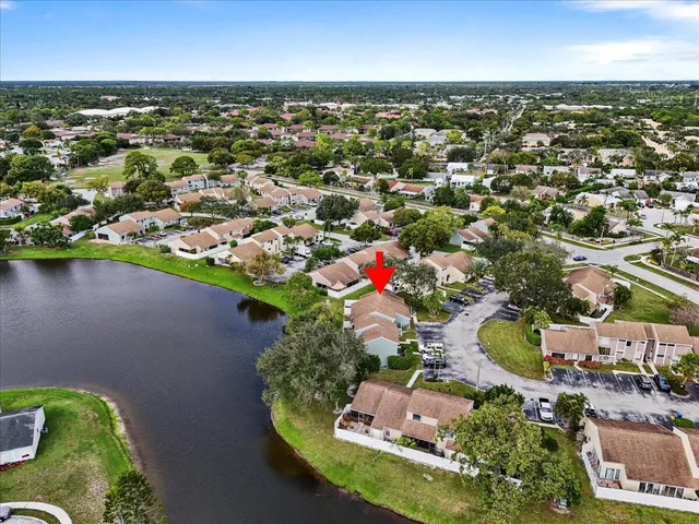 $390,000 | 404 Lakewood Court, Unit 3A, Jupiter, FL 33458