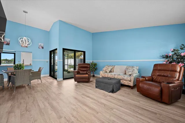 $390,000 | 404 Lakewood Court, Unit 3A, Jupiter, FL 33458