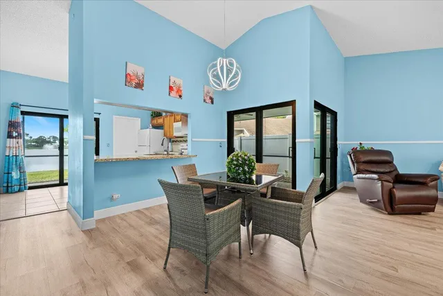 $390,000 | 404 Lakewood Court, Unit 3A, Jupiter, FL 33458