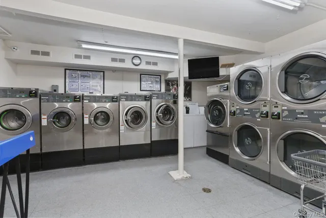 $150,000 | 604 Tompkins Avenue, Unit 10C, Mamaroneck, NY 10543