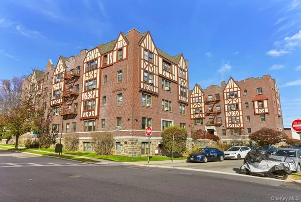 $147,500 | 604 Tompkins Avenue, Unit 10C, Mamaroneck, NY 10543