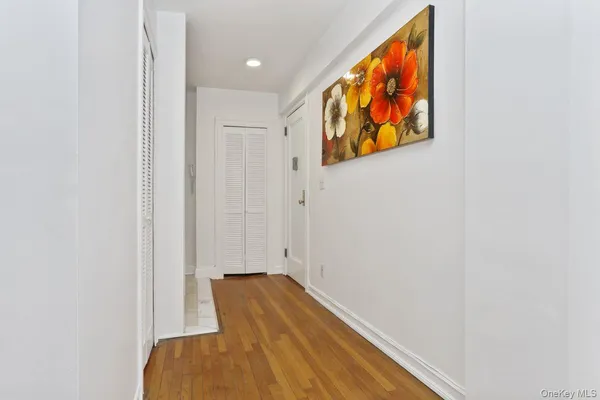 $147,500 | 604 Tompkins Avenue, Unit 10C, Mamaroneck, NY 10543