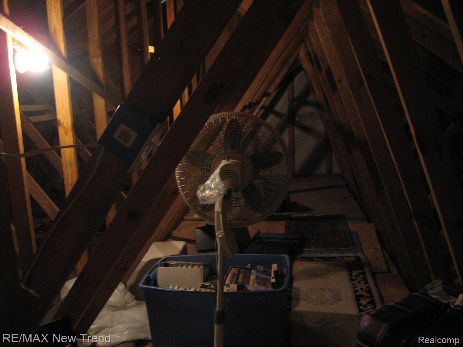 19031 Wayne Road Livonia, MI 48152 - Photo 35 of 56 IMG_7121 (1).JPG