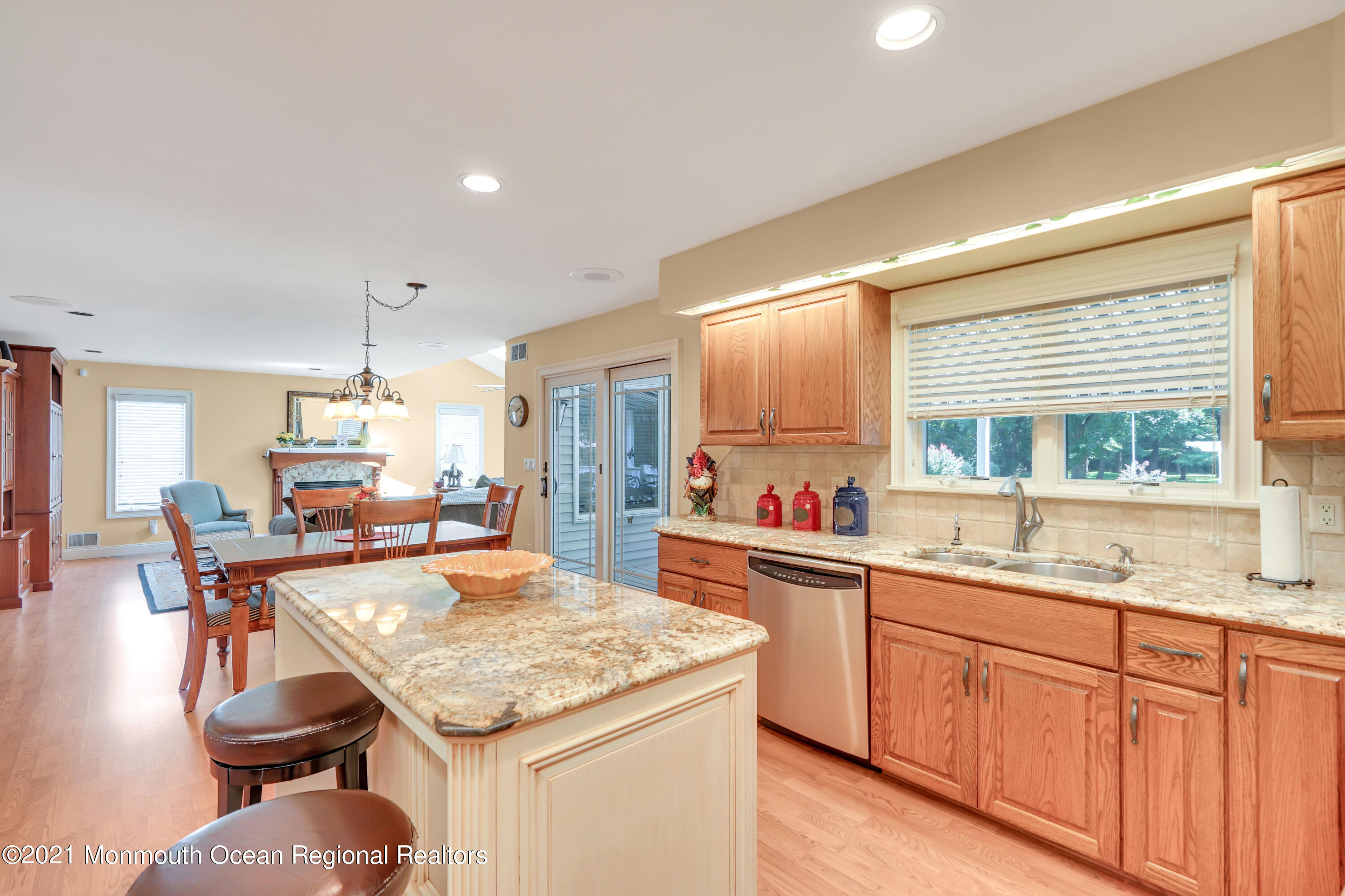 58 Dutch Lane Road Freehold, NJ 07728 - Photo 15 of 65 026_ev200682